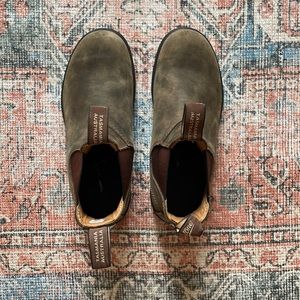 Women’s Blundstones, US 9 1/2 (6 1/2 AUS).